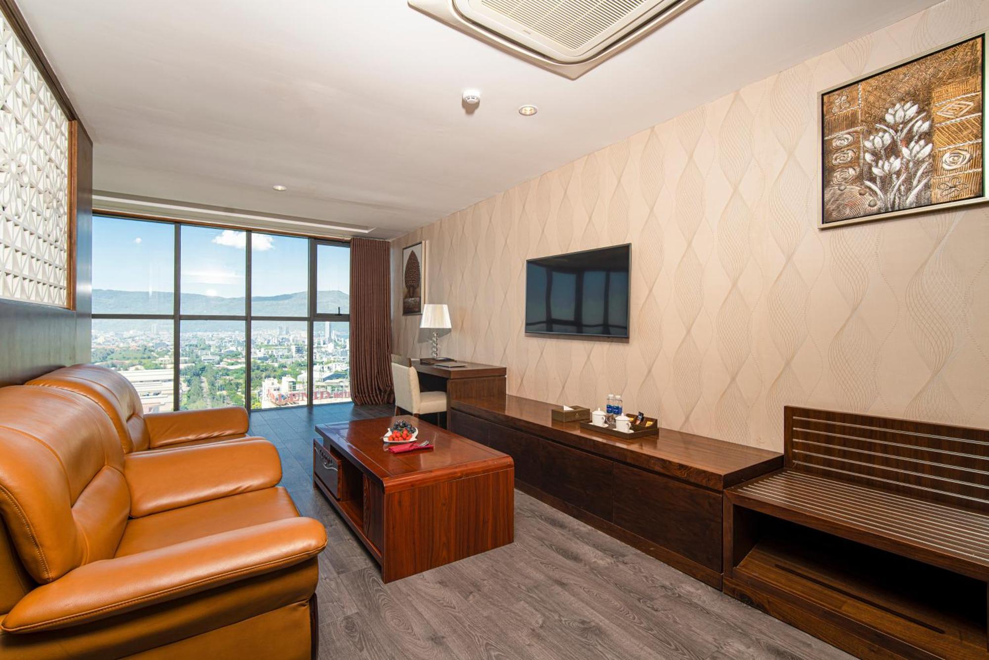 Luxtery Hotel & Spa Da Nang Exterior foto